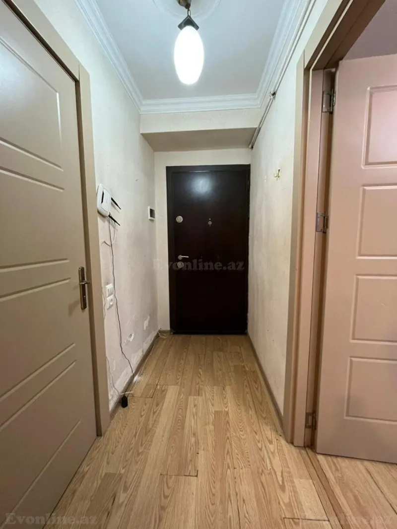 Satılır 2 otaqlı Mənzil Köhnə tikili 45 m² Gənclik m. - şəkil 15