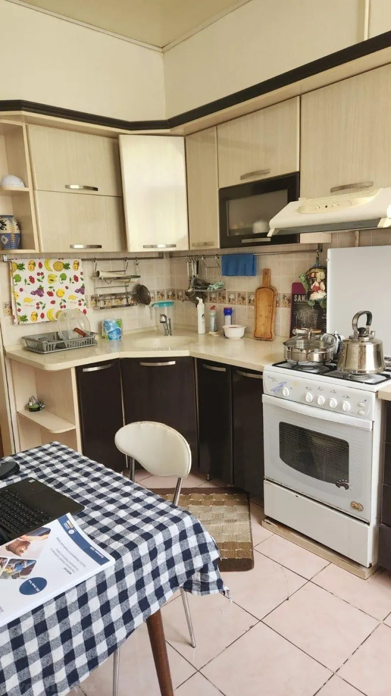 Kirayə verilir 3 otaqlı Mənzil Köhnə tikili 90 m² Nərimanov r. - şəkil 4