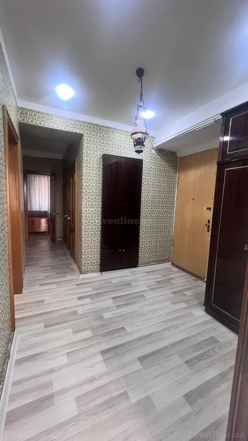 Kirayə verilir 3 otaqlı Mənzil Köhnə tikili 90 m² Səbail r. - şəkil 3