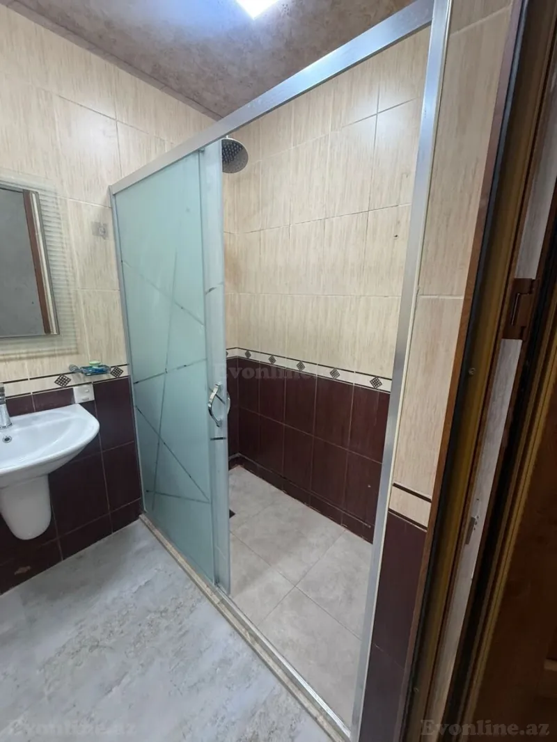 Kirayə verilir 3 otaqlı Mənzil Yeni tikili 105 m² İnşaatçılar m. - şəkil 13