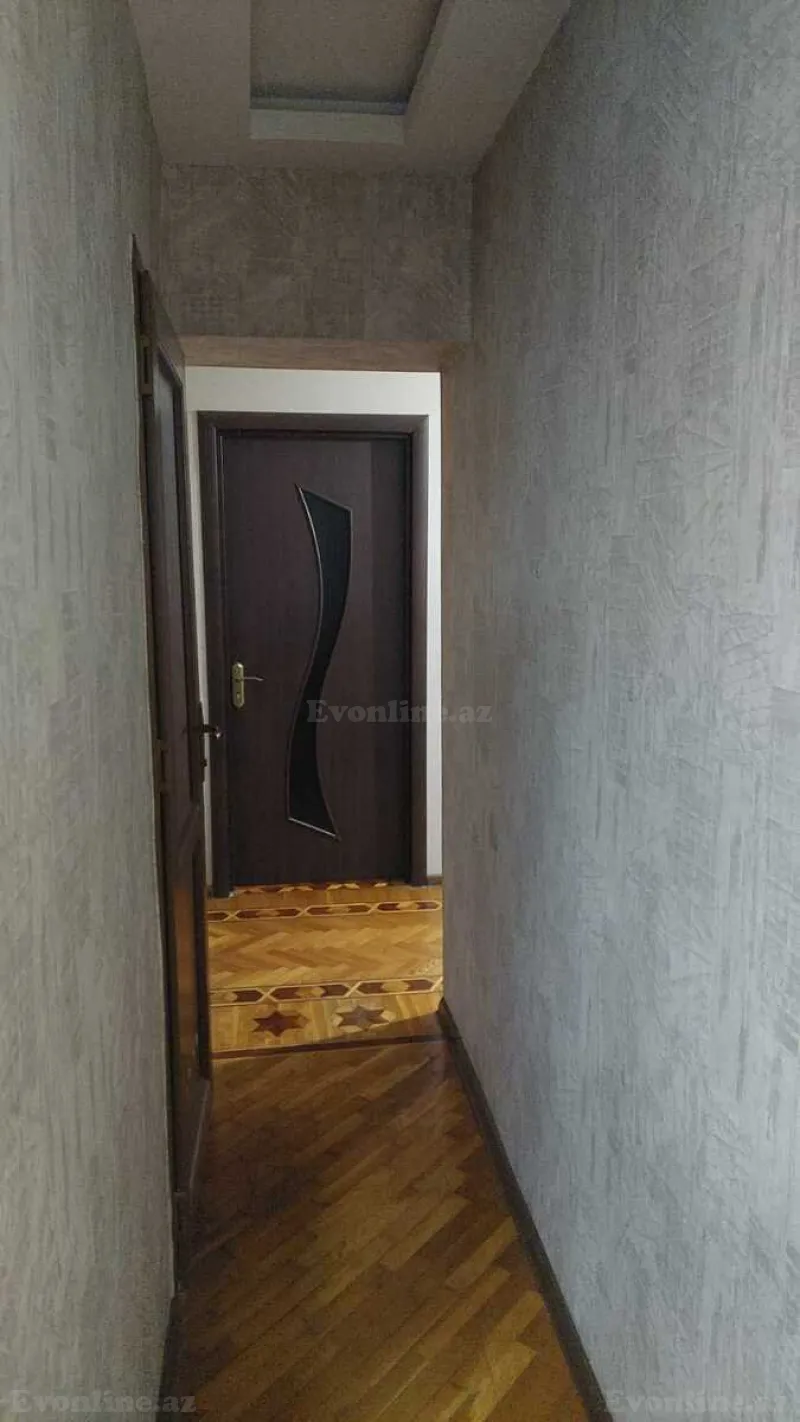 Satılır 3 otaqlı Mənzil Köhnə tikili 75 m² Avtovağzal m. - şəkil 4