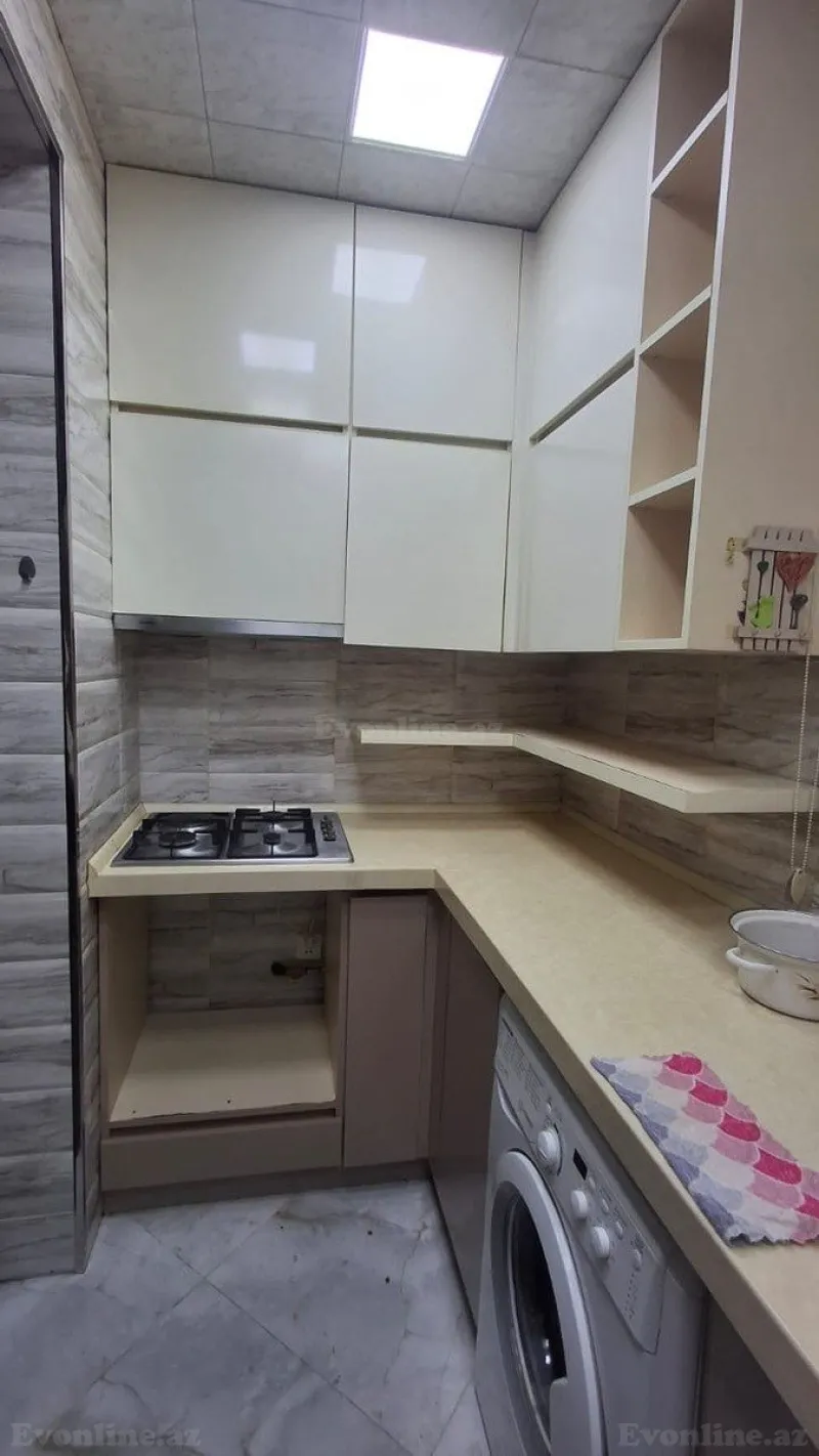3 otaqlı Mənzil 50 m² 2-ci mikrorayon Kirayə verilir