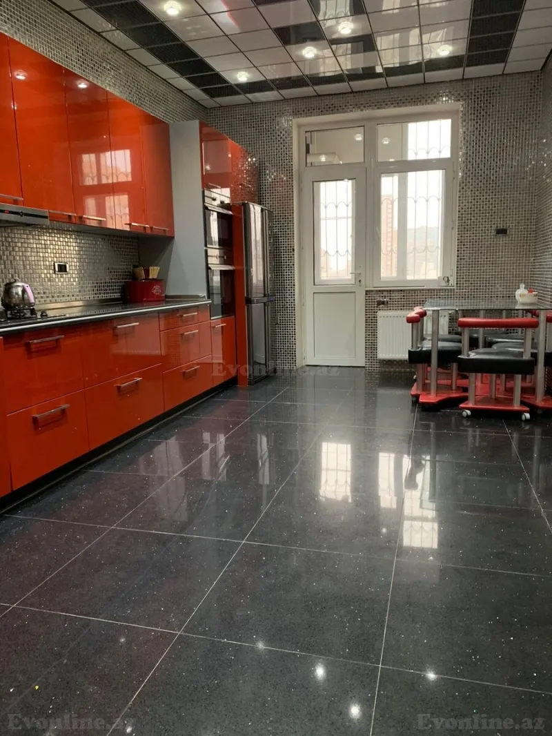 Kirayə verilir 4 otaqlı Mənzil Yeni tikili 150 m² Nizami m. - şəkil 4