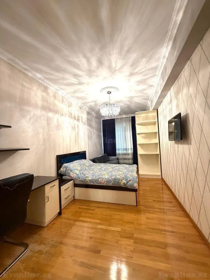 Kirayə verilir 6 otaqlı Mənzil Yeni tikili 240 m² Xətai m. - şəkil 9