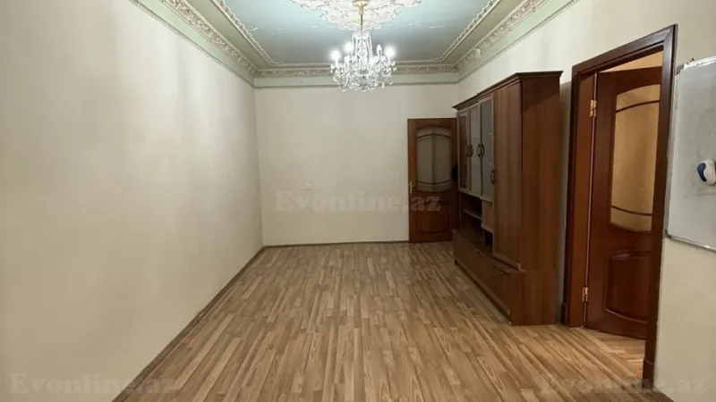 Satılır 2 otaqlı Mənzil Köhnə tikili 55 m² 4-cü mikrorayon - şəkil 2