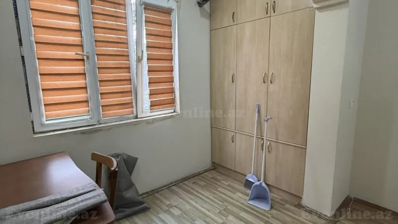 Satılır 2 otaqlı Mənzil Köhnə tikili 55 m² 4-cü mikrorayon - şəkil 3