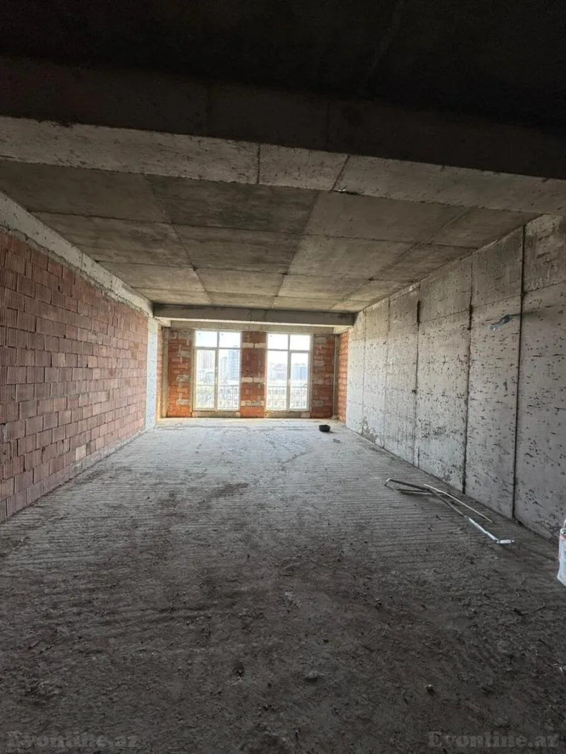 4 otaqlı Mənzil 215 m² Nəriman Nərimanov m. Satılır