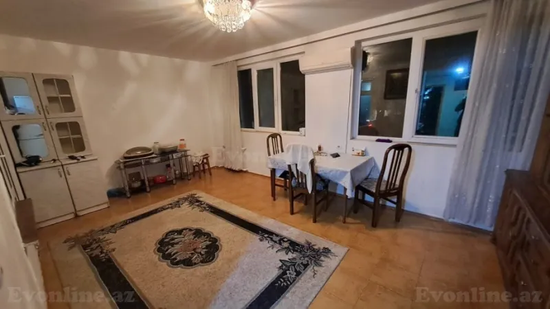 Kirayə verilir 4 otaqlı Mənzil Köhnə tikili 90 m² Böyükşor