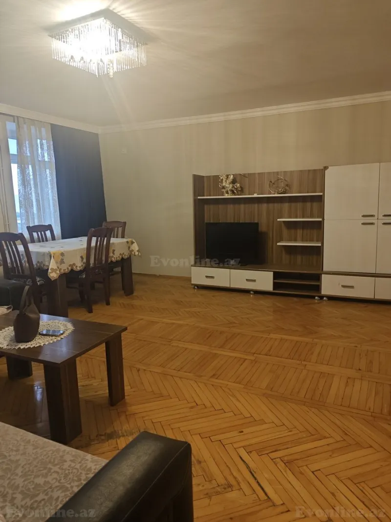 Kirayə verilir 2 otaqlı Mənzil Köhnə tikili 67 m² Xətai m. - şəkil 3