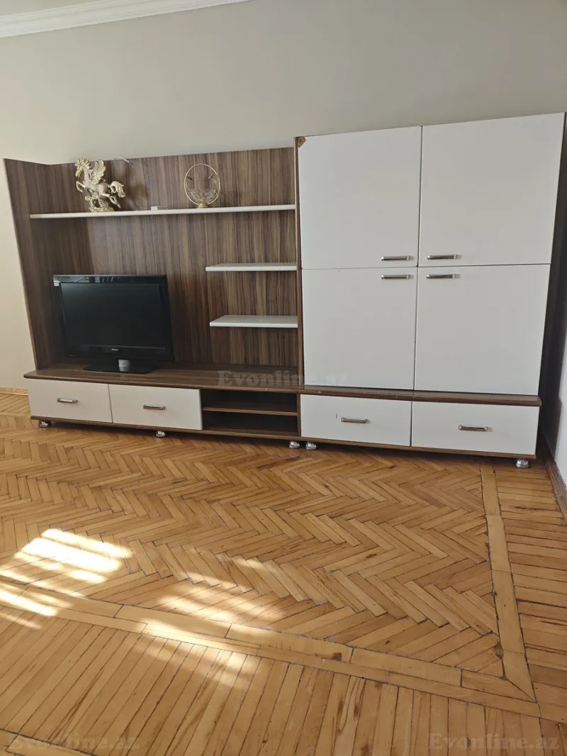 Kirayə verilir 2 otaqlı Mənzil Köhnə tikili 67 m² Xətai m. - şəkil 5