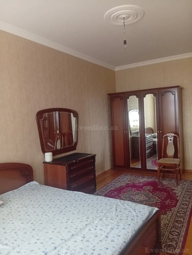 3 otaqlı Mənzil 130 m² Memar Əcəmi m. Kirayə verilir