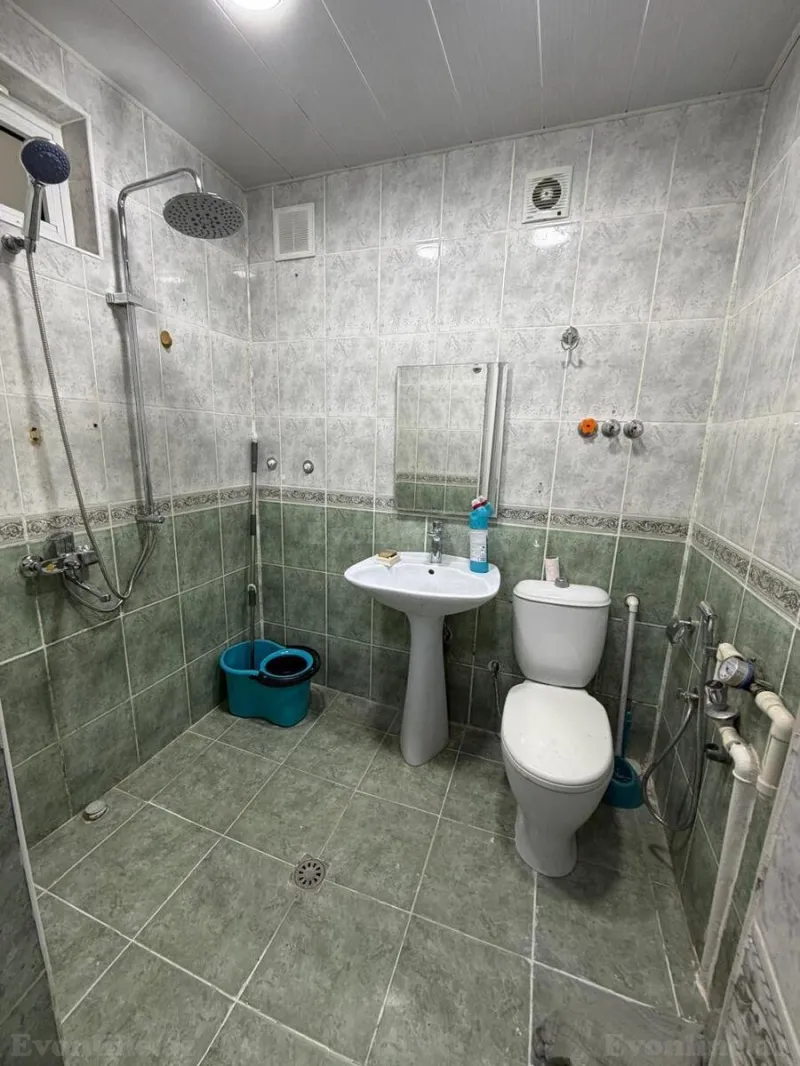 Kirayə verilir 3 otaqlı Mənzil Köhnə tikili 70 m² Nəriman Nərimanov m. - şəkil 10
