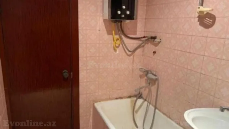 Kirayə verilir 3 otaqlı Mənzil Köhnə tikili 63 m² 4-cü mikrorayon - şəkil 9