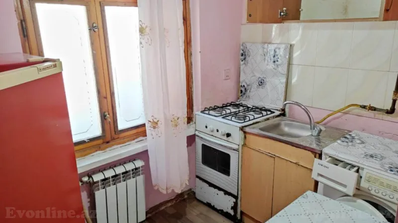Kirayə verilir 1 otaqlı Mənzil Köhnə tikili 35 m² Elmlər Akademiyası m. - şəkil 2