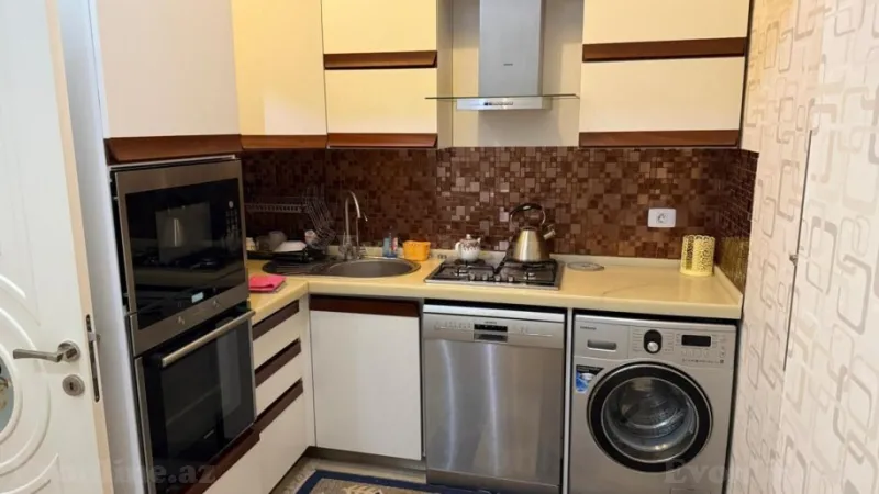 Kirayə verilir 4 otaqlı Mənzil Yeni tikili 110 m² Nəsimi m. - şəkil 9