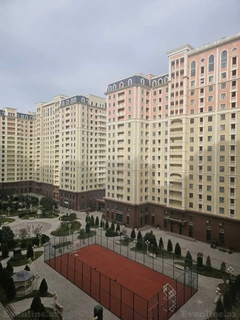 2 otaqlı Mənzil 71 m² İnşaatçılar m. Kirayə verilir