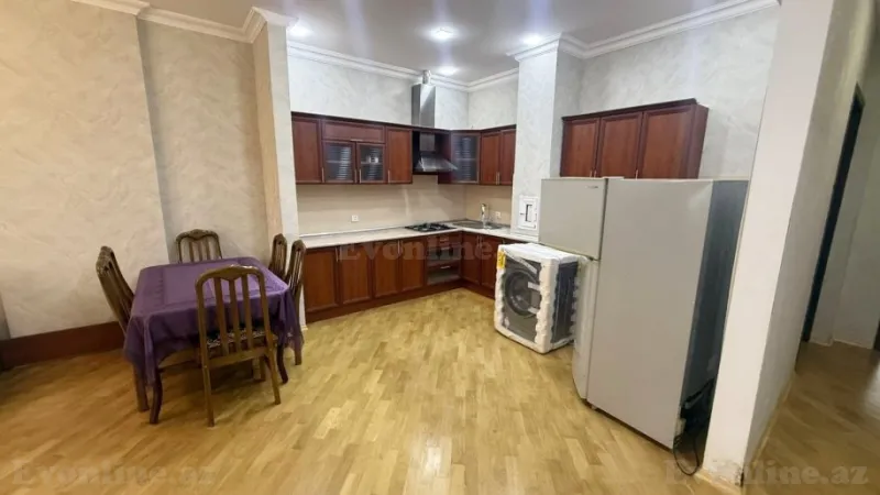 Kirayə verilir 3 otaqlı Mənzil Yeni tikili 105 m² İnşaatçılar m. - şəkil 2