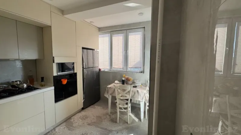 Satılır 2 otaqlı Mənzil Köhnə tikili 65 m² Nərimanov r. - şəkil 4