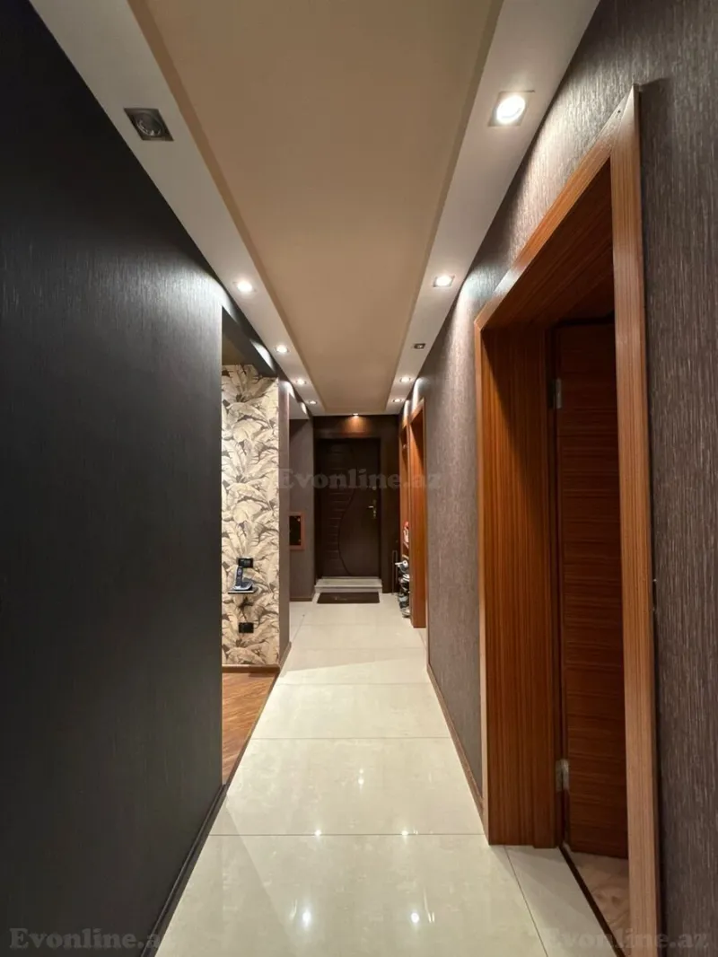 3 otaqlı Mənzil 95 m² Nəriman Nərimanov m. Satılır
