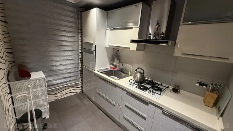 Satılır 3 otaqlı Mənzil Köhnə tikili 95 m² Nəriman Nərimanov m. - şəkil 4