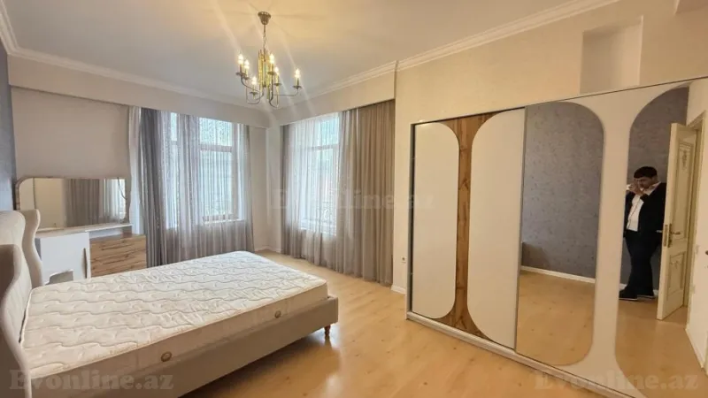 Kirayə verilir 3 otaqlı Mənzil Yeni tikili 130 m² Xətai r. - şəkil 4