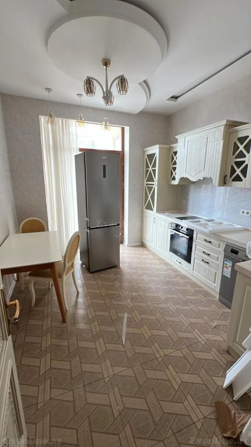 Kirayə verilir 3 otaqlı Mənzil Yeni tikili 130 m² Xətai r. - şəkil 8