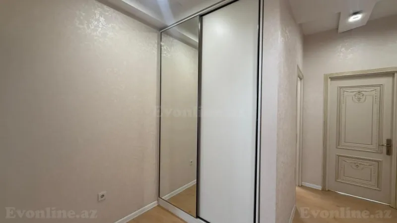 Kirayə verilir 3 otaqlı Mənzil Yeni tikili 130 m² Xətai r. - şəkil 9