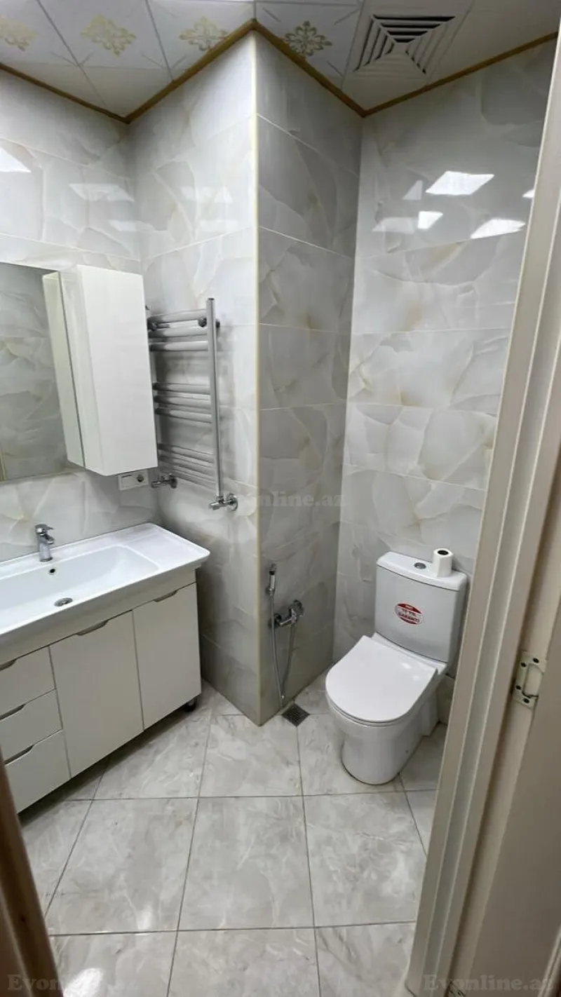 Kirayə verilir 3 otaqlı Mənzil Yeni tikili 130 m² Xətai r. - şəkil 13
