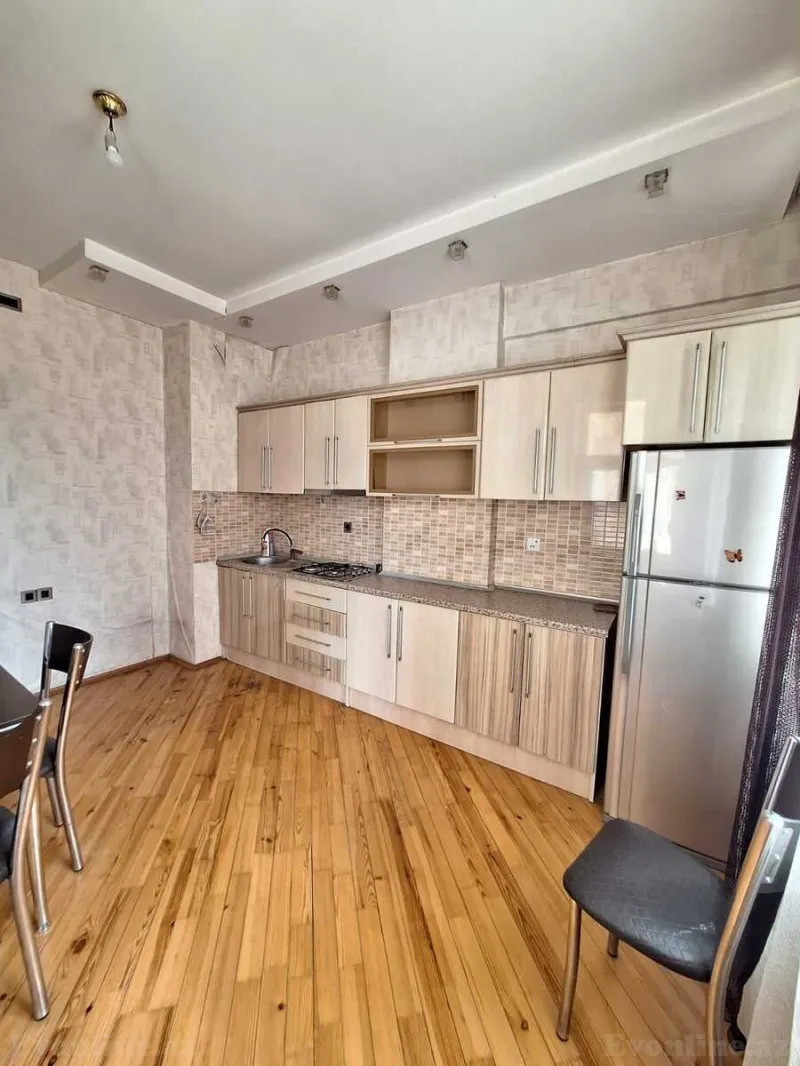 Kirayə verilir 2 otaqlı Mənzil Yeni tikili 80 m² Yeni Yasamal - şəkil 3