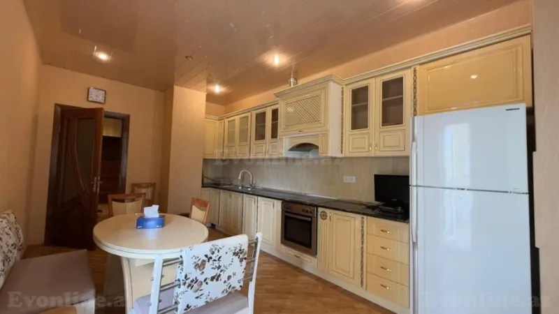 Kirayə verilir 4 otaqlı Mənzil Yeni tikili 160 m² Nərimanov r. - şəkil 10