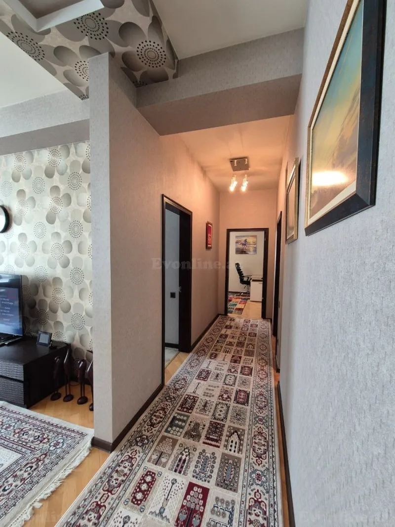 Kirayə verilir 3 otaqlı Mənzil Yeni tikili 130 m² Xətai m. - şəkil 7