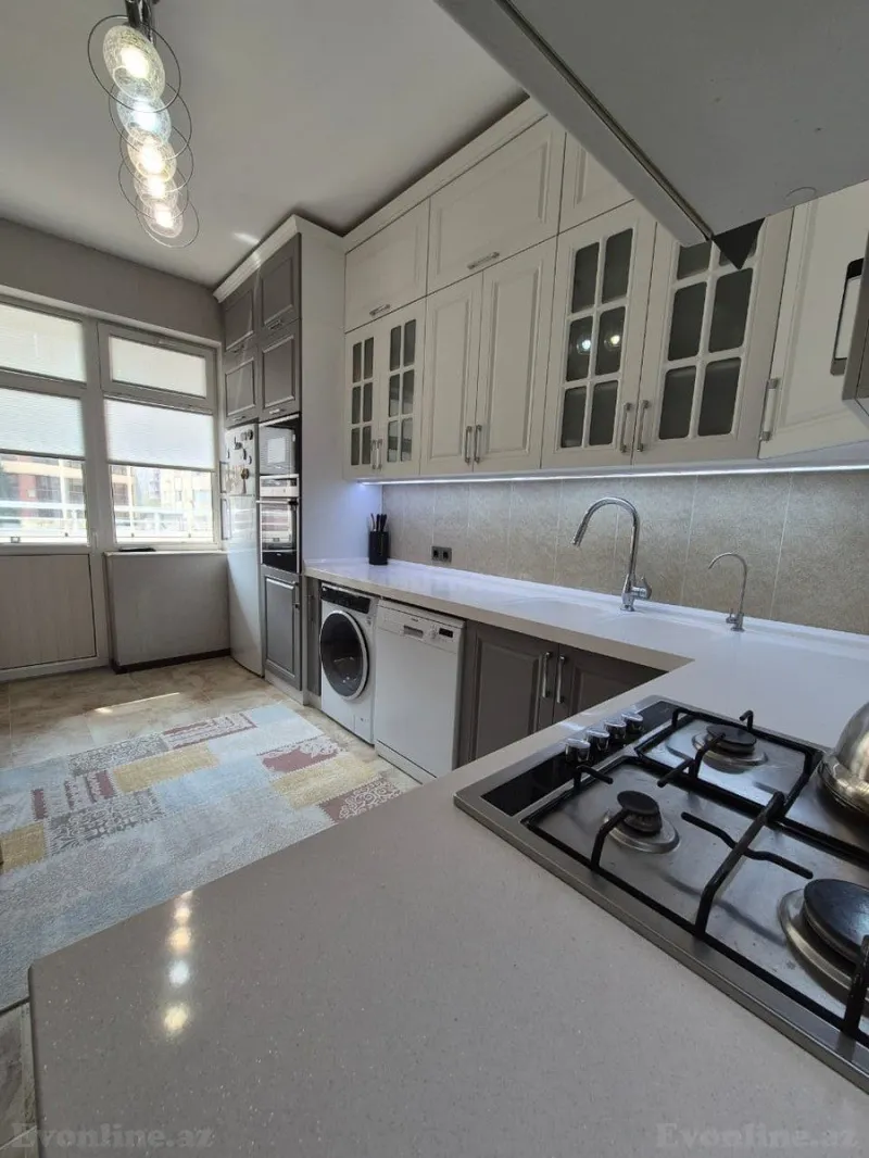 Kirayə verilir 3 otaqlı Mənzil Yeni tikili 130 m² Xətai m. - şəkil 10