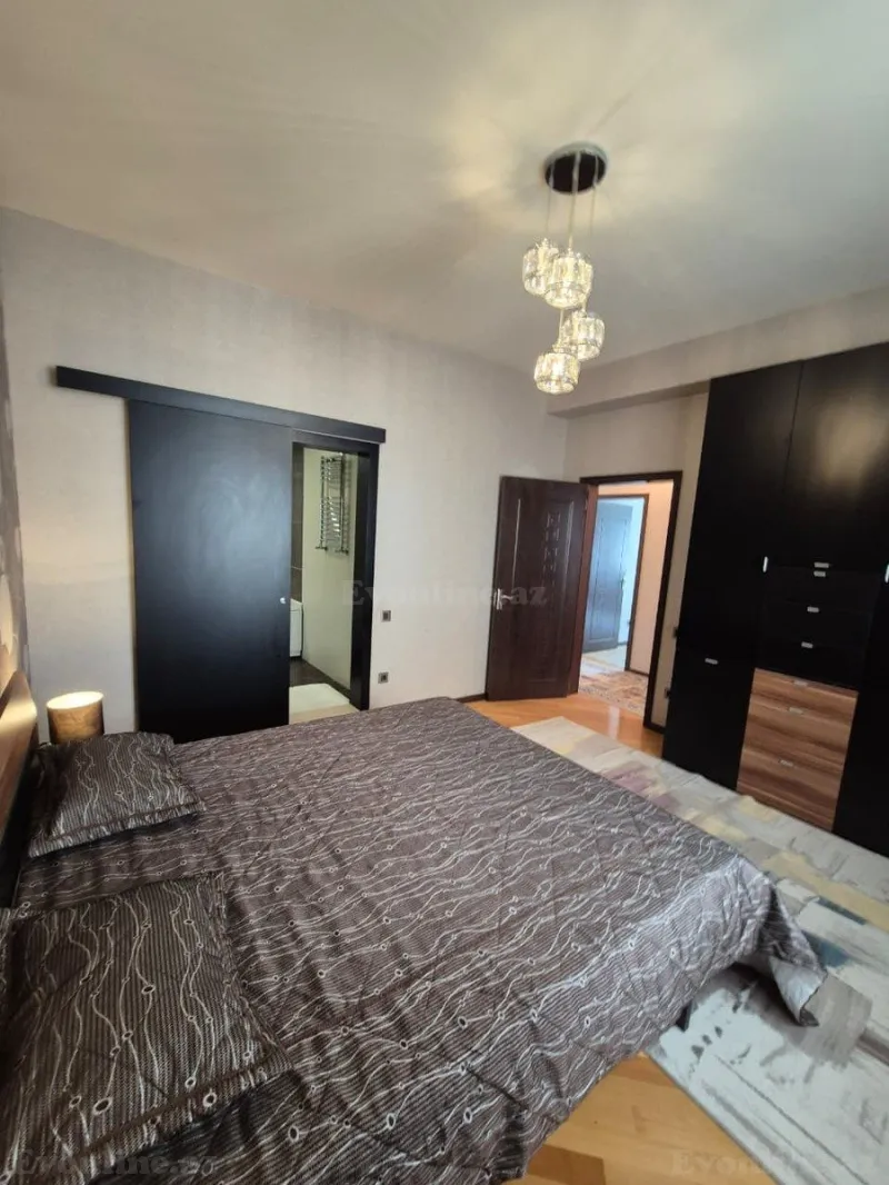 Kirayə verilir 3 otaqlı Mənzil Yeni tikili 130 m² Xətai m. - şəkil 12