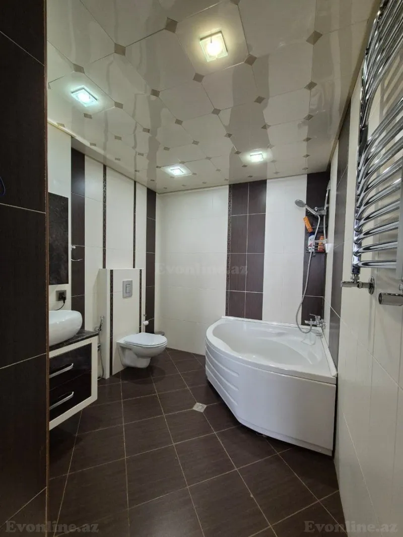 Kirayə verilir 3 otaqlı Mənzil Yeni tikili 130 m² Xətai m. - şəkil 14