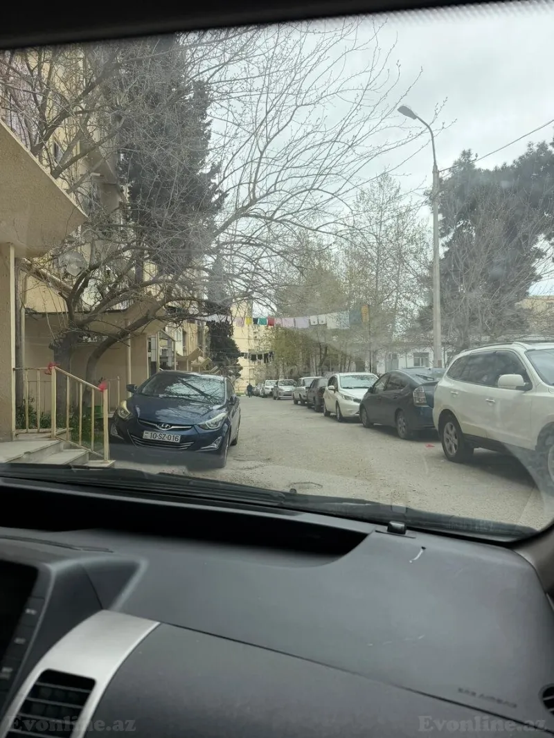 3 otaqlı Mənzil 65 m² Xalqlar Dostluğu m. Satılır