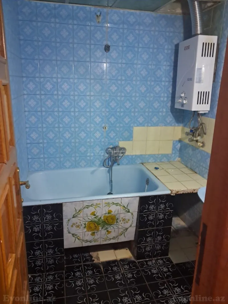 Satılır 2 otaqlı Mənzil Köhnə tikili 45 m² 4-cü mikrorayon - şəkil 6