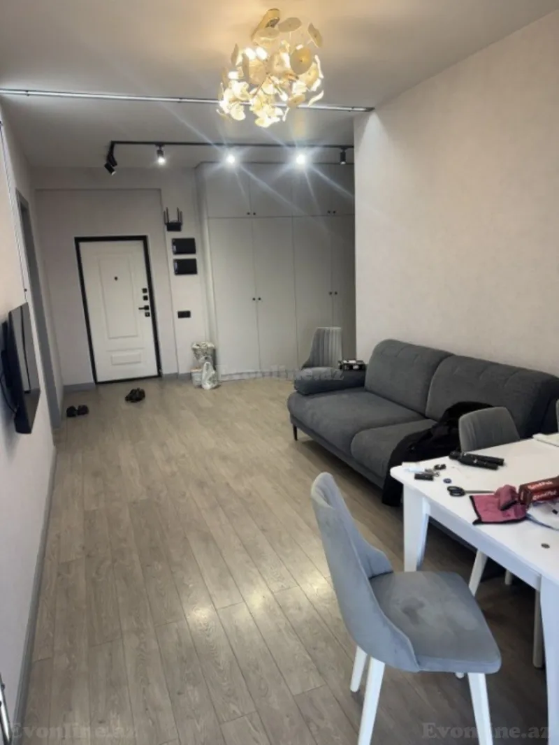 3 otaqlı Mənzil 100 m² 20 Yanvar m. Kirayə verilir