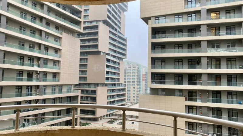 3 otaqlı Mənzil 180 m² Nəsimi r. Kirayə verilir