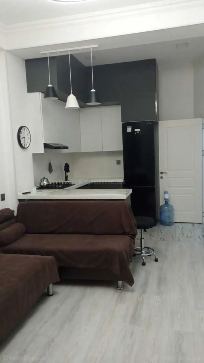 2 otaqlı Mənzil 70 m² Xətai r. Kirayə verilir