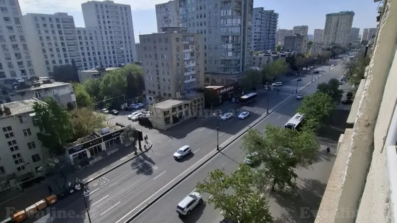 Satılır 3 otaqlı Mənzil Köhnə tikili 70 m² Yasamal - şəkil 19