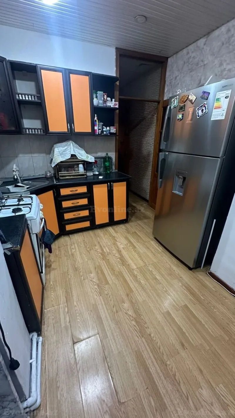 Satılır 3 otaqlı Mənzil Köhnə tikili 70 m² Suraxanı r. - şəkil 6