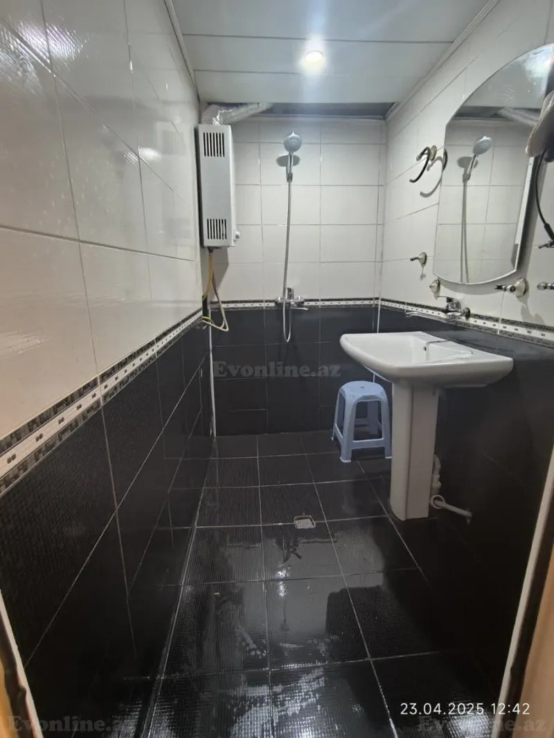 3 otaqlı Mənzil 90 m² Xalqlar Dostluğu m. Satılır