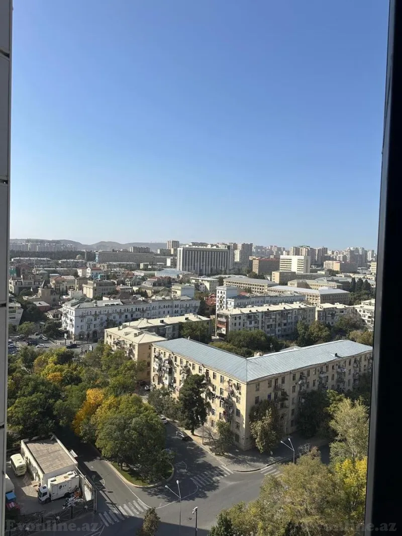 3 otaqlı Mənzil 147.3 m² Elmlər Akademiyası m. Satılır