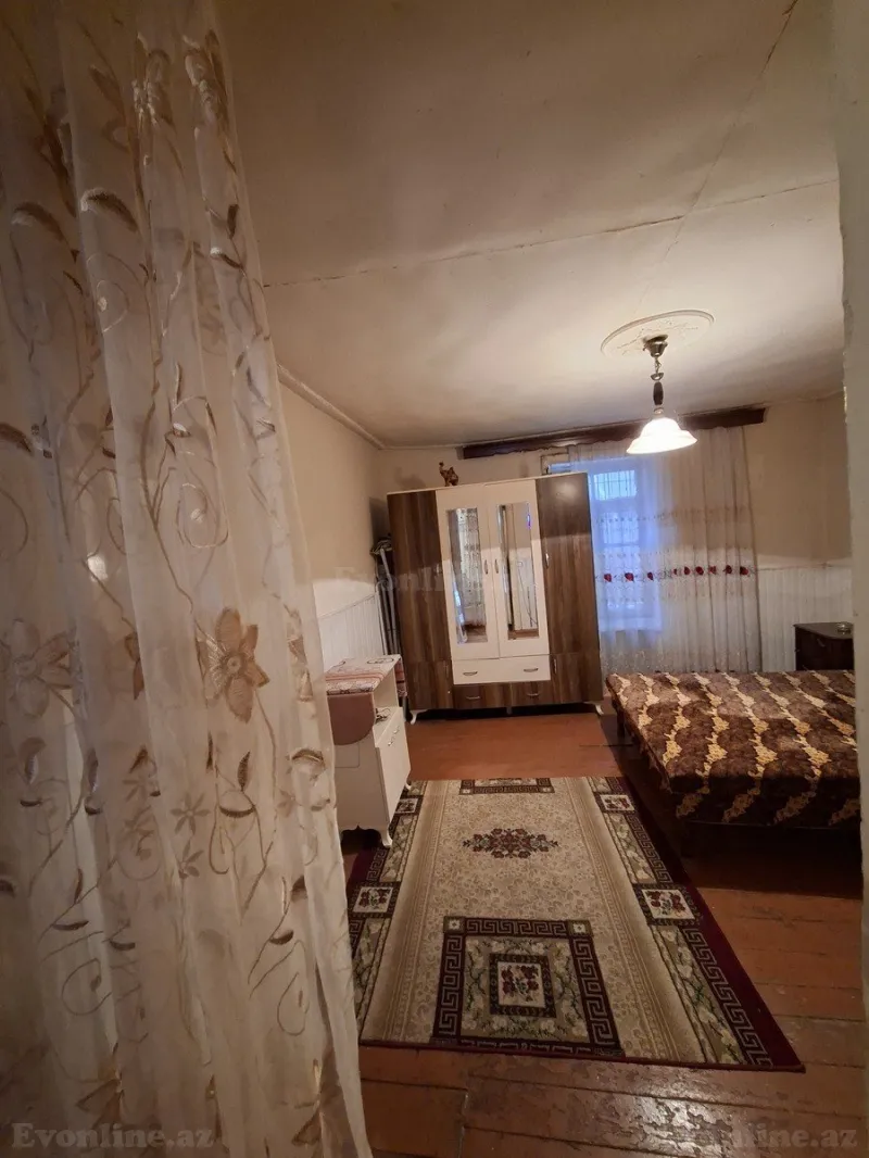 Satılır 3 otaqlı Mənzil Köhnə tikili 75 m² 28 May m. - şəkil 2