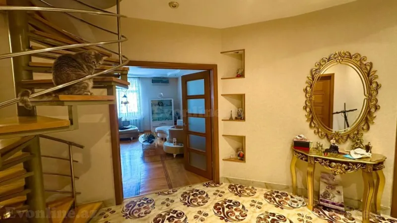 Satılır 5 otaqlı Mənzil Yeni tikili 200 m² Yasamal