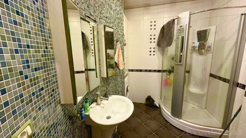 Satılır 5 otaqlı Mənzil Yeni tikili 200 m² Yasamal - şəkil 2