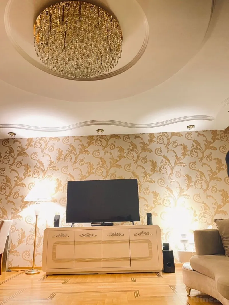 Satılır 5 otaqlı Mənzil Yeni tikili 200 m² Yasamal - şəkil 8