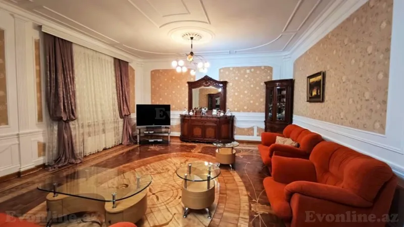 Kirayə verilir 4 otaqlı Mənzil Yeni tikili 200 m² Nizami m.