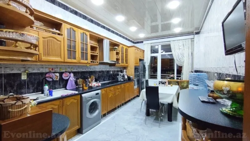 Kirayə verilir 4 otaqlı Mənzil Yeni tikili 200 m² Nizami m. - şəkil 7