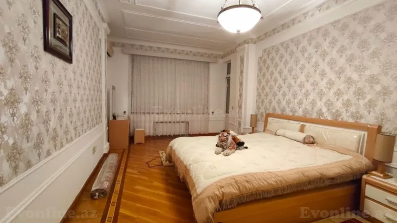 Kirayə verilir 4 otaqlı Mənzil Yeni tikili 200 m² Nizami m. - şəkil 8